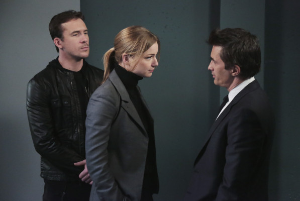 Barry Sloane  pic #1210126