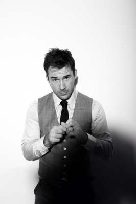 Barry Sloane  pic #1225532