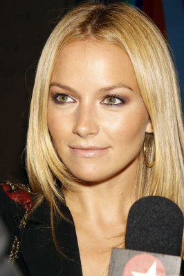 Becki Newton pic #211698