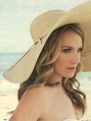 Becki Newton pic #229236