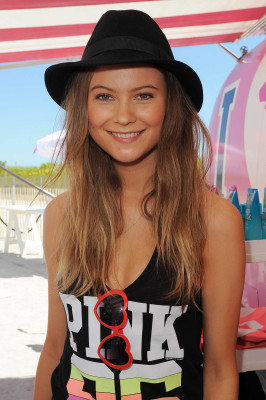 Behati Prinsloo pic #358633