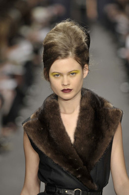 Behati Prinsloo pic #257852
