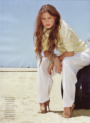 Behati Prinsloo pic #251376