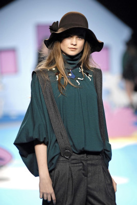 Behati Prinsloo pic #266890