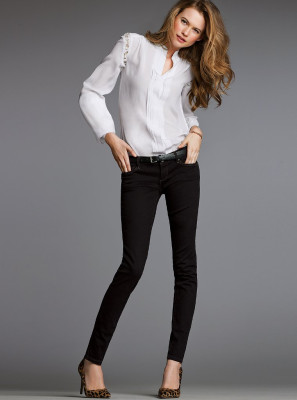 Behati Prinsloo pic #620603
