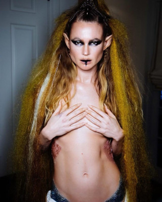 Behati Prinsloo pic #1259089