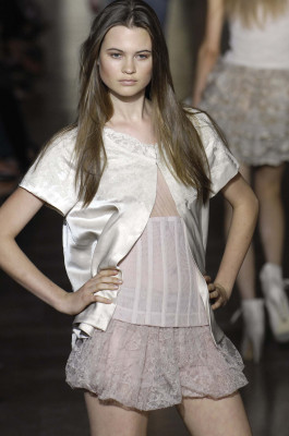 Behati Prinsloo pic #257584