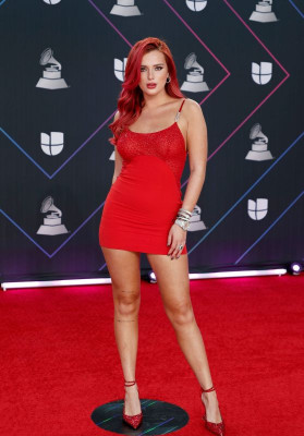 Bella Thorne pic #1283393