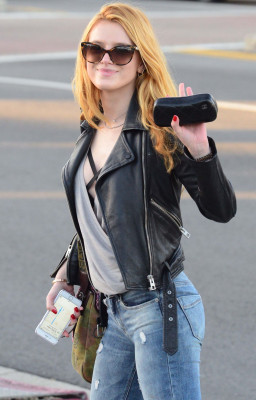 Bella Thorne pic #830175