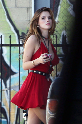 Bella Thorne pic #852577