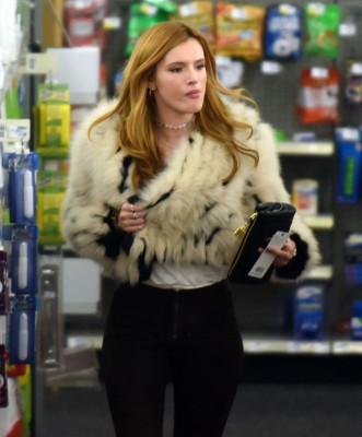 Bella Thorne pic #824033