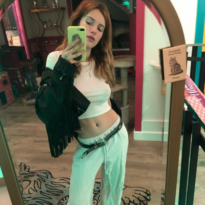 Bella Thorne pic #1041919