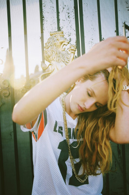 Bella Thorne pic #678648