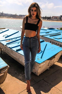 Belle Lucia pic #1117318