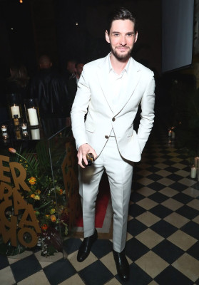 Ben Barnes pic #930385