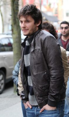 Ben Barnes pic #655017