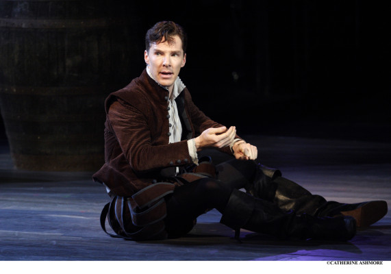 photo 25 in Benedict Cumberbatch gallery [id645434] 2013-11-08 00:00:00