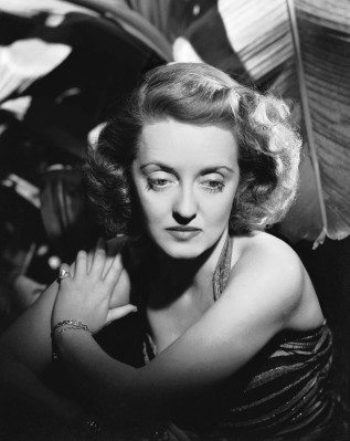 photo 4 in Bette Davis gallery [id368919] 2011-04-18 00:00:00