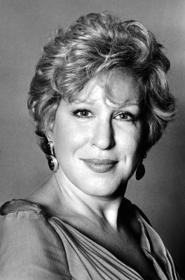 Bette Midler pic #303390
