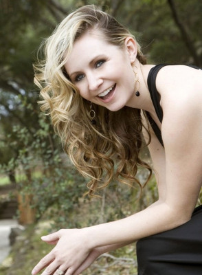 Beverly Mitchell pic #394439