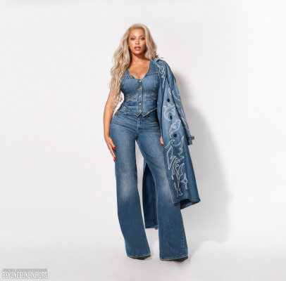 Beyoncé - Levi's 'Pool Hall' Campaign (2025)