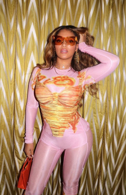 photo 21 in Beyonce Knowles gallery [id1260562] 2021-07-13 00:00:00
