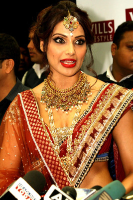 photo 23 in Bipasha Basu gallery [id555565] 2012-11-22 00:00:00