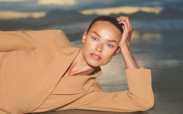 Birgit Kos for Scalpers