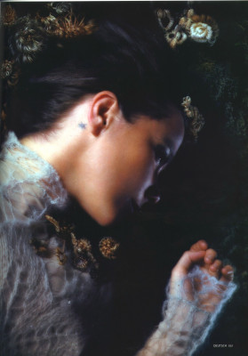 photo 3 in Bjork gallery [id245919] 2010-03-29 00:00:00