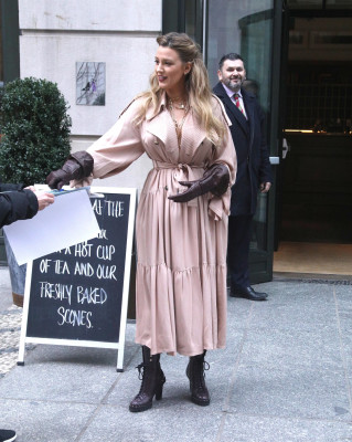 Blake Lively pic #1201050