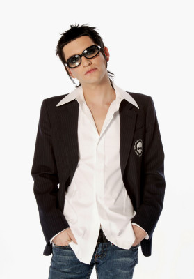 photo 4 in Brian Molko gallery [id213238] 2009-12-11 00:00:00