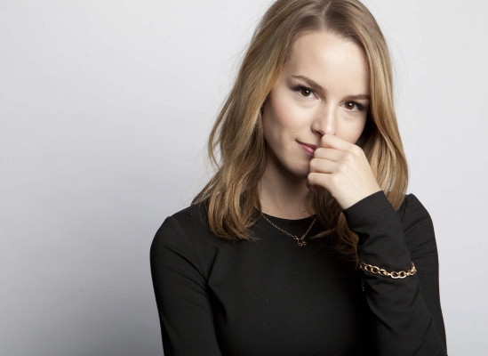 photo 22 in Mendler gallery [id665921] 2014-02-03 00:00:00