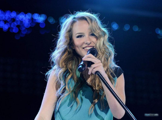 photo 5 in Bridgit Mendler gallery [id578626] 2013-02-26 00:00:00