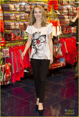 photo 11 in Bridgit Mendler gallery [id666090] 2014-02-04 00:00:00