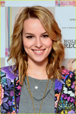 photo 3 in Mendler gallery [id666423] 2014-02-04 00:00:00