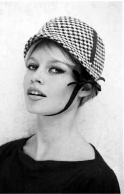 photo 14 in Brigitte Bardot gallery [id378856] 2011-05-17 00:00:00
