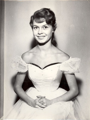 photo 10 in Brigitte Bardot gallery [id170515] 2009-07-13 00:00:00