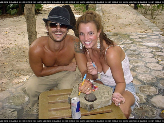 photo 21 in Spears gallery [id60625] -0001-11-30 00:00:00