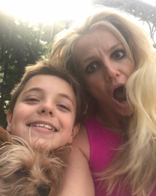 photo 3 in Britney gallery [id1023657] 2018-03-26 00:00:00