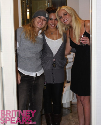 photo 4 in Spears gallery [id163012] 2009-06-15 00:00:00