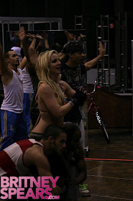 photo 19 in Britney gallery [id132375] 2009-02-09 00:00:00