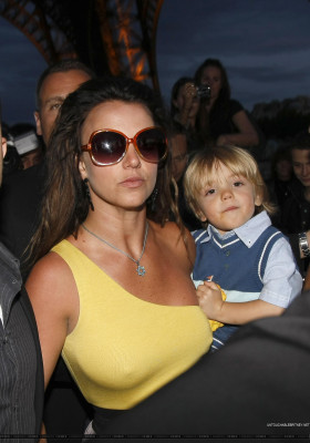 photo 28 in Britney Spears gallery [id539142] 2012-10-03 00:00:00