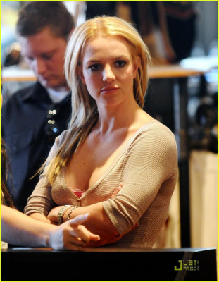 photo 17 in Britney gallery [id171862] 2009-07-16 00:00:00