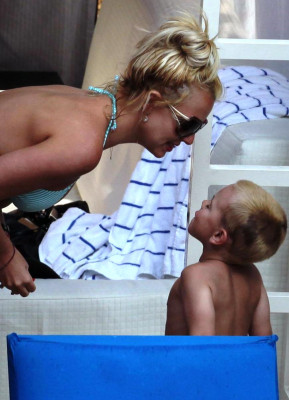 photo 25 in Britney Spears gallery [id548788] 2012-11-05 00:00:00