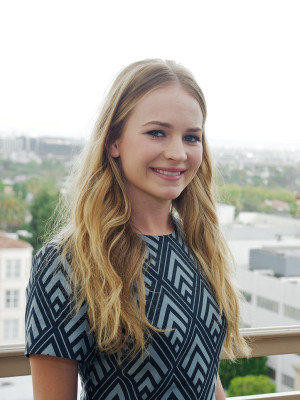 Brittany Robertson pic #812697