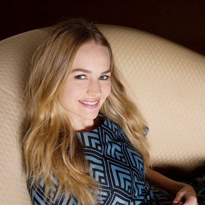 Brittany Robertson pic #779231