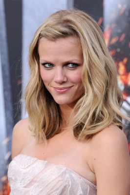 Brooklyn Decker pic #490299