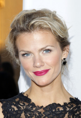 Brooklyn Decker pic #429193