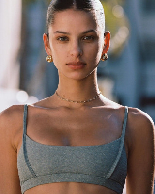 Bruna Lirio pic #1334872
