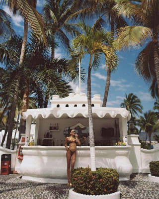 Bruna Lirio pic #1334600